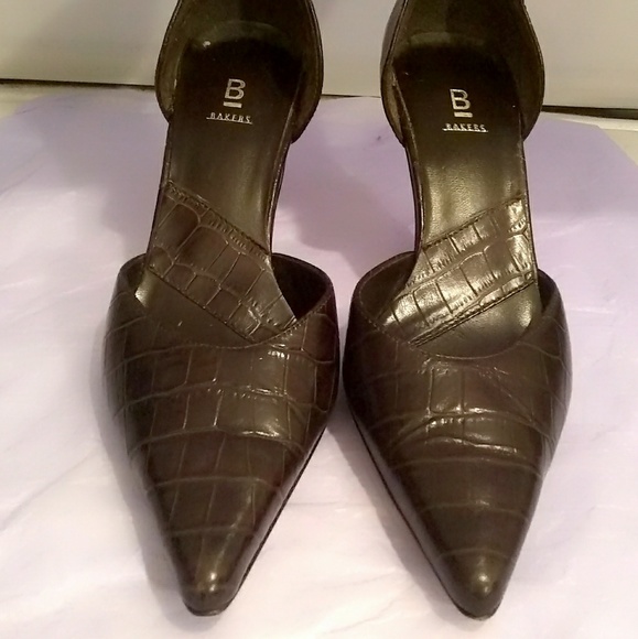 Bakers 'Crump II' Brown Leather Pointy Toe Pump 6½ - Picture 3 of 8